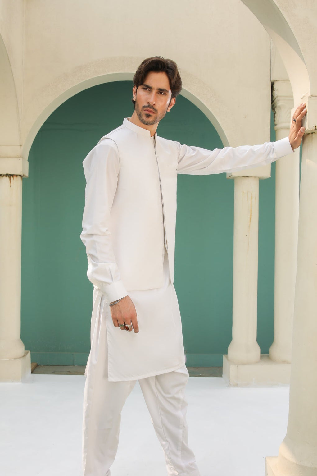 Off White Blended Waistcoat Kurta Shalwar (3-Piece) - Image 1