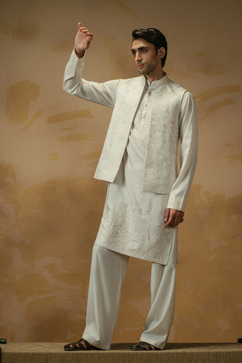 Ivory Embroidered Blended Silk Waistcoat Kurta (3-Piece) - Image 4