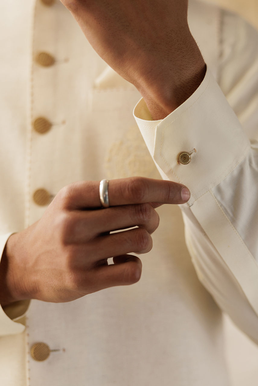 Off-White Embroidered Boski Linen Waistcoat Kurta (3-Piece) - Image 6