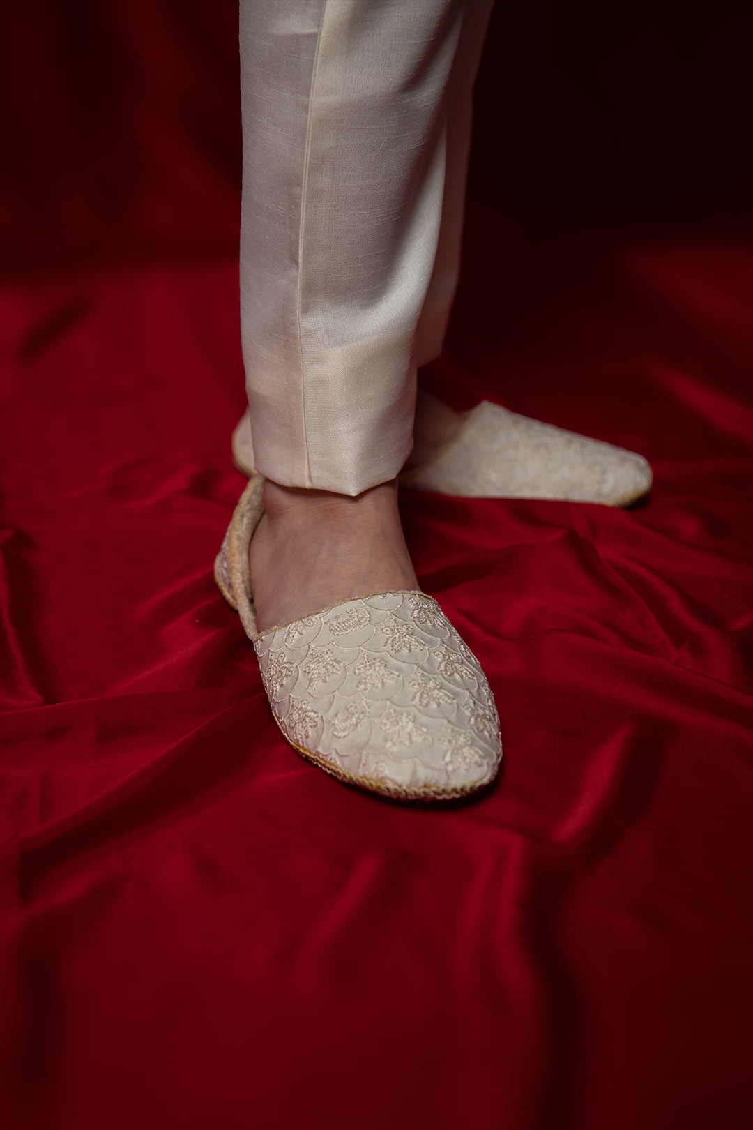 Off White Embroidered Brocade Waistcoat Kurta Set (3-Piece) - Image 8