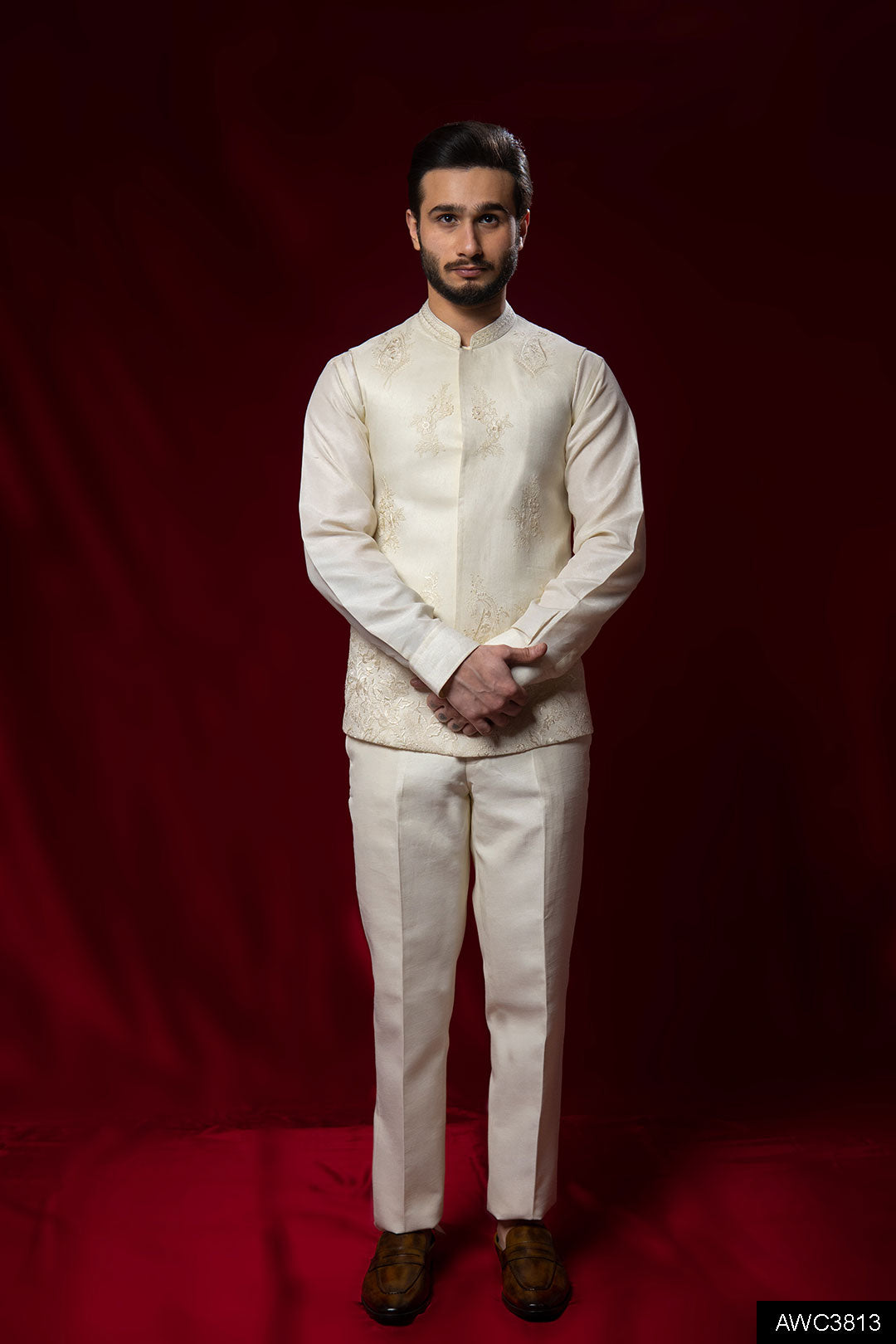 Off-White Embroidered Brocade Waistcoat Kurta Set (3-Piece) - Image 5