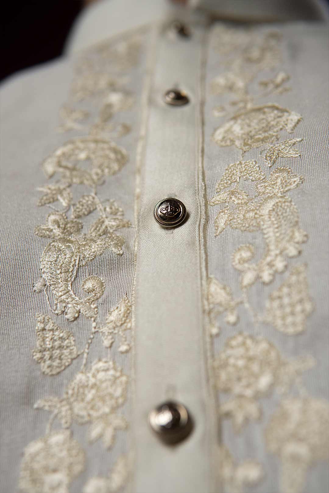 Off-White Embroidered Brocade Waistcoat Kurta Set (3-Piece) - Image 7