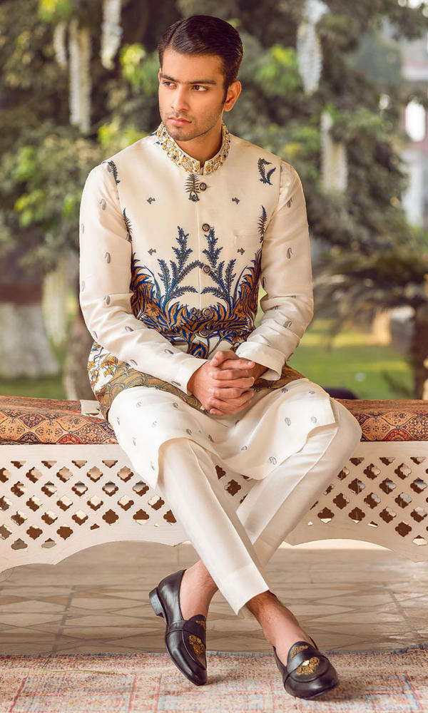 Ivory Hand-Worked Cotton-Silk Waistcoat Kurta (3-Piece) - Image 4