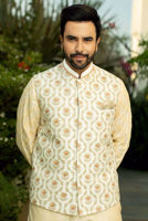 Off-White Embroidered Cotton Silk Waistcoat Kurta (3-Piece) - Image 4