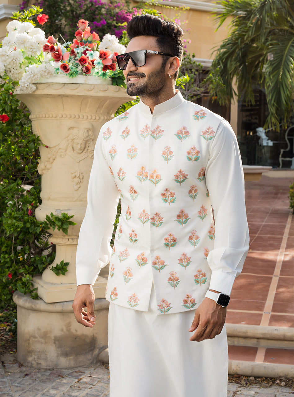 Ivory Embroidered Jacquard Waistcoat Kurta Set (3-Piece) - Image 4