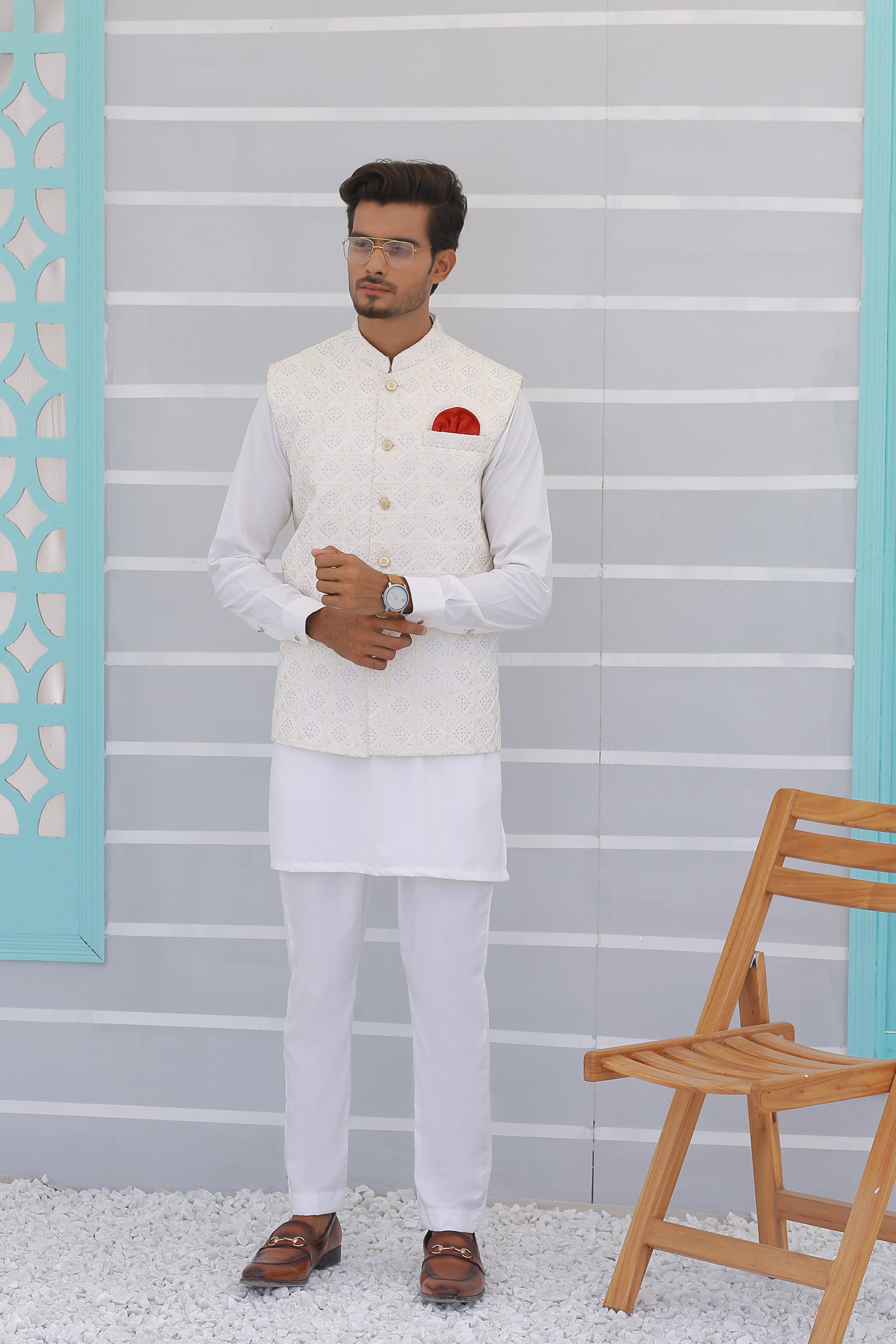 Ivory Jacquard Patterned Men's Waistcoat (3-Piece) - Image 1