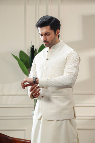 Off-White Jacquard Waistcoat Kurta Set (3-Piece) - Image 2