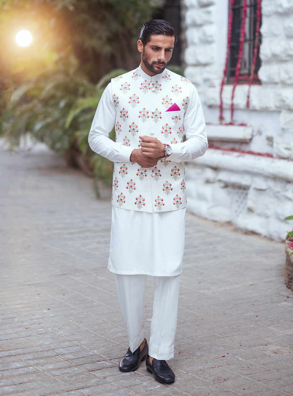 Off-White Embroidered Self-Jamawar Waistcoat Kurta (3-Piece) - Image 1