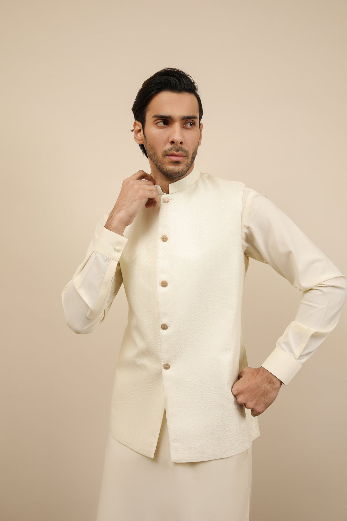 Off White Jamawar Waistcoat Kurta Set (3-Piece) - Image 12