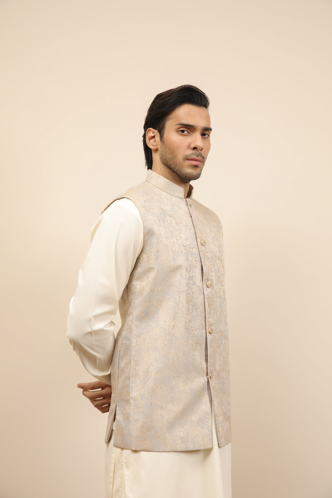 Off-White Jamawar Waistcoat Kurta Trouser (3-Piece) - Image 7