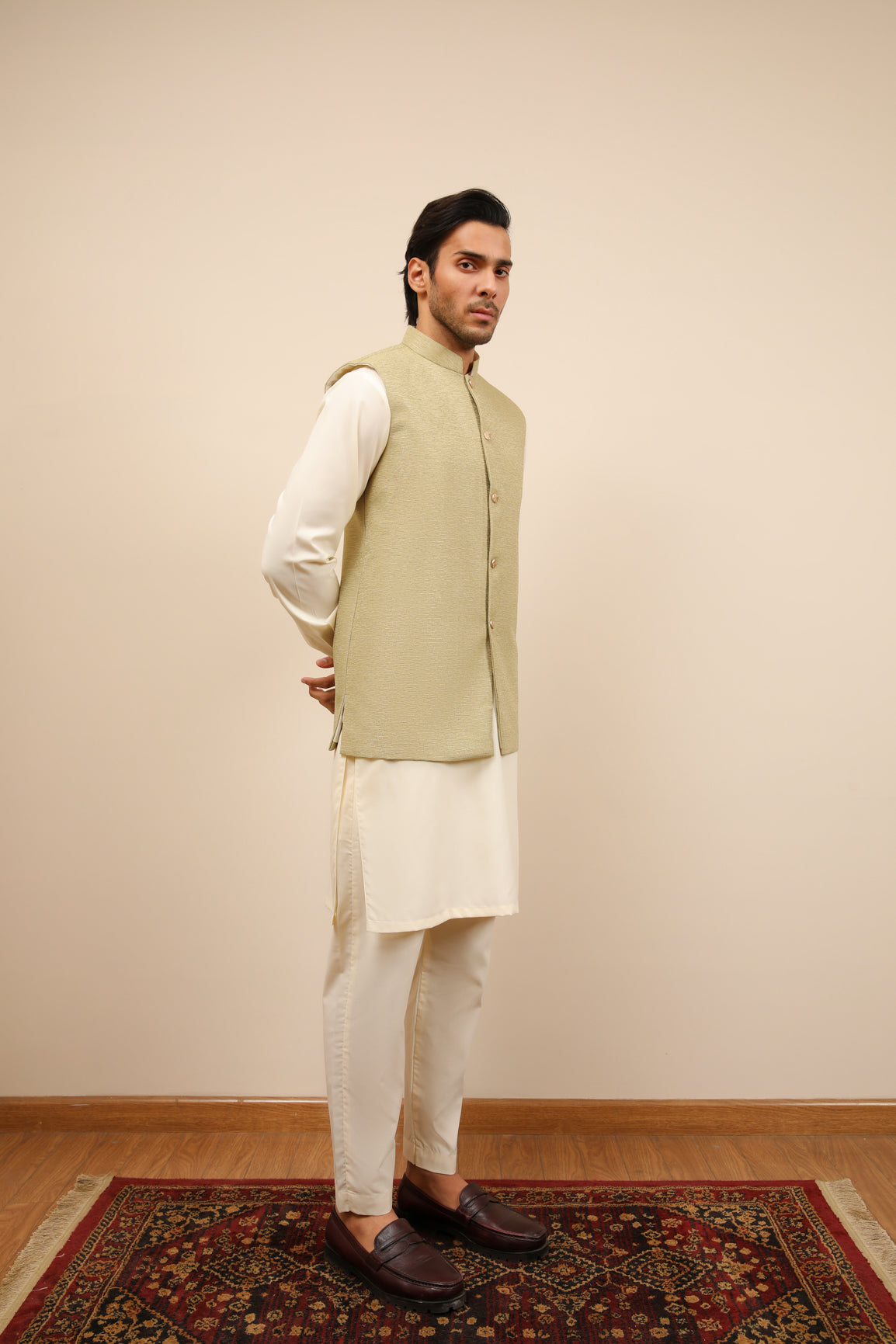 Off-White Jamawar Waistcoat Kurta Set (3-Piece) - Image 2