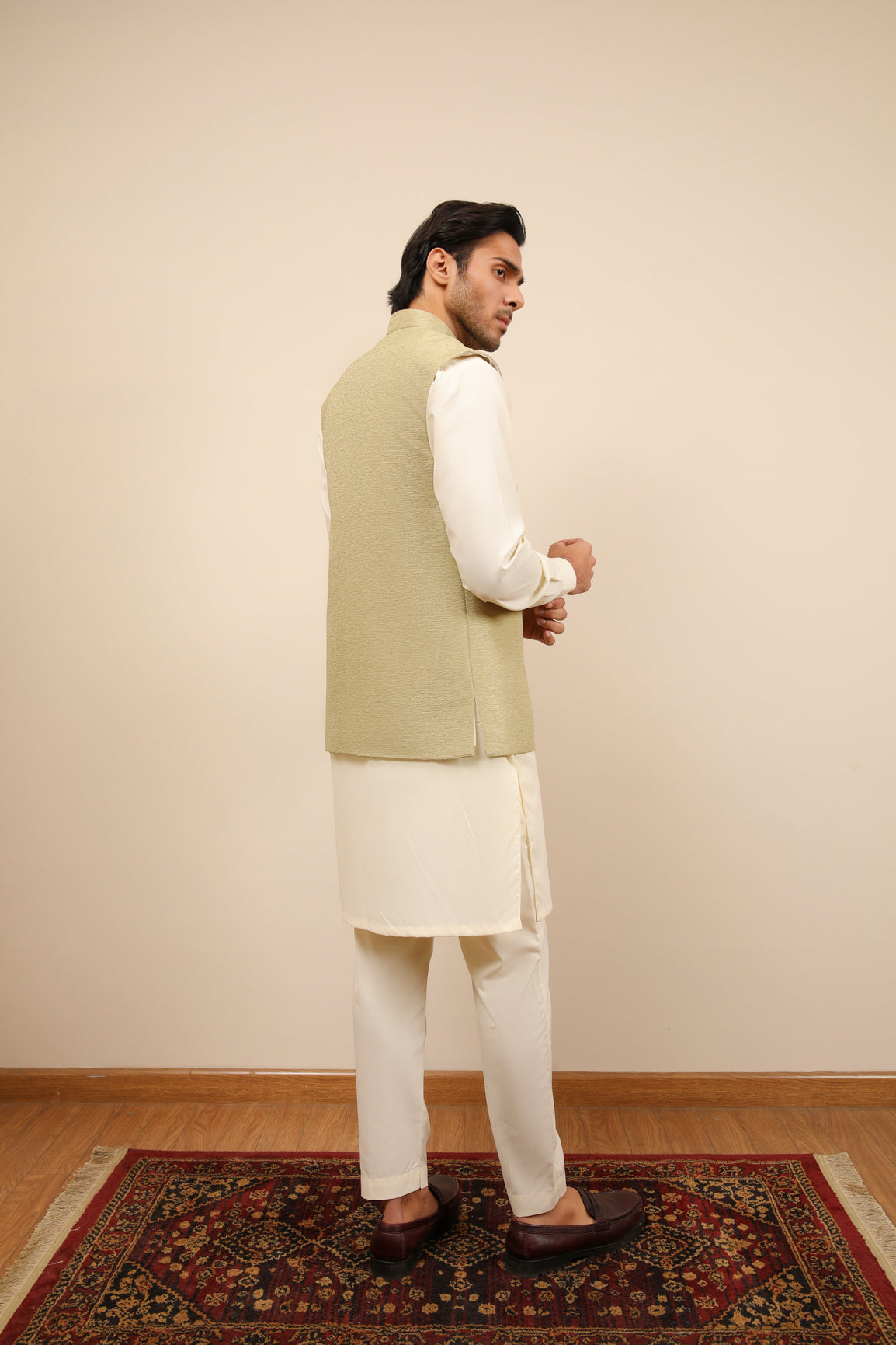 Off-White Jamawar Waistcoat Kurta Set (3-Piece) - Image 5