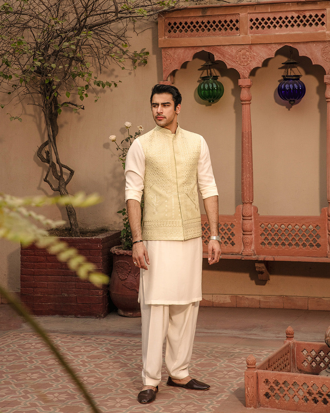 Off-White Boski Kurta Shalwar with Embroidered Waistcoat (3-Piece) - Image 5