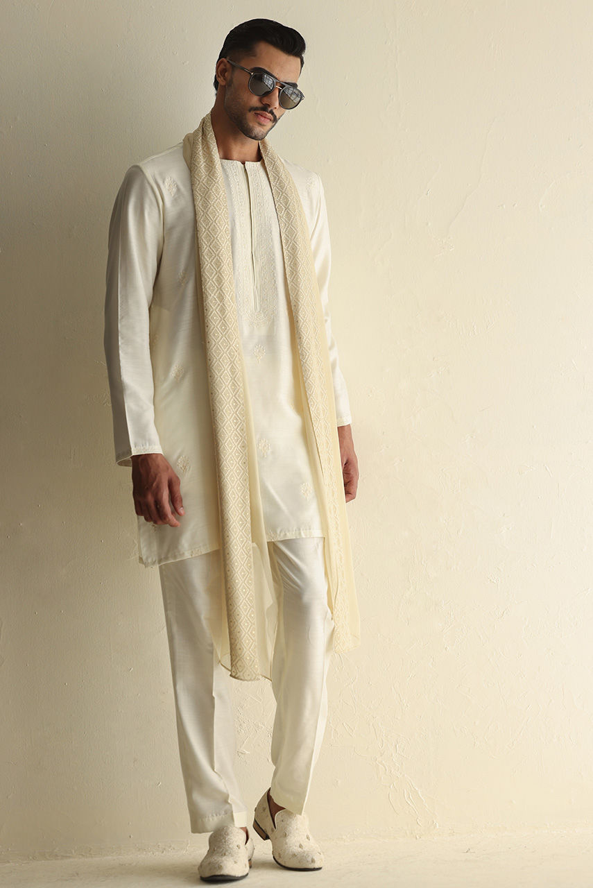 Ivory Embroidered Khaddi Silk Waistcoat Kurta (3-Piece) - Image 3