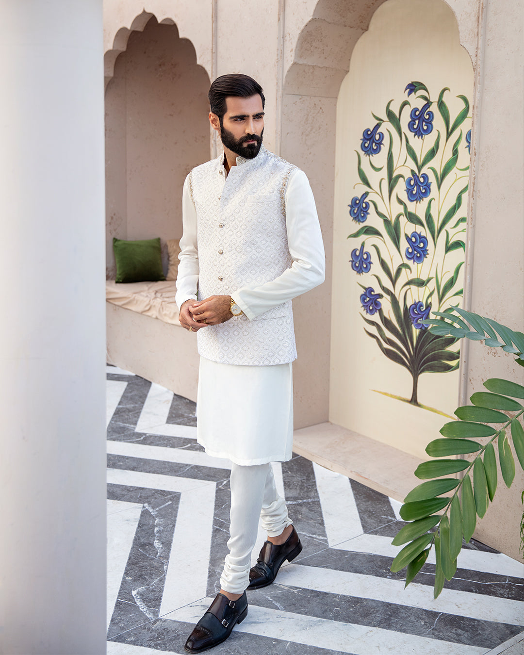 Off White Geometric Embroidered Waistcoat Kurta (3-Piece) - Image 1
