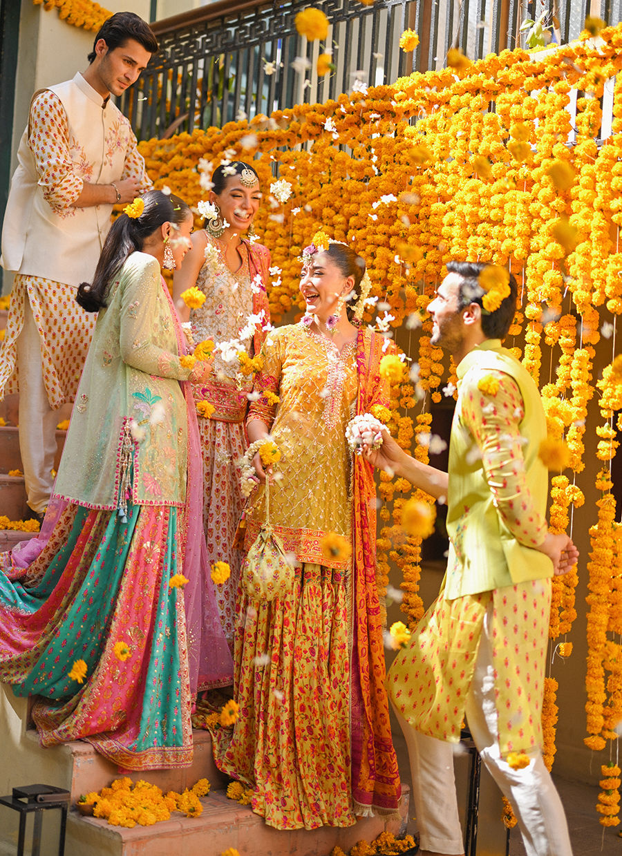 Ivory Floral Embroidered Raw Silk Waistcoat Kurta (3-Piece) - Image 6