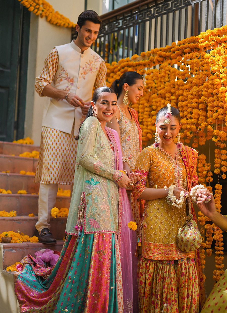 Ivory Floral Embroidered Raw Silk Waistcoat Kurta (3-Piece) - Image 7