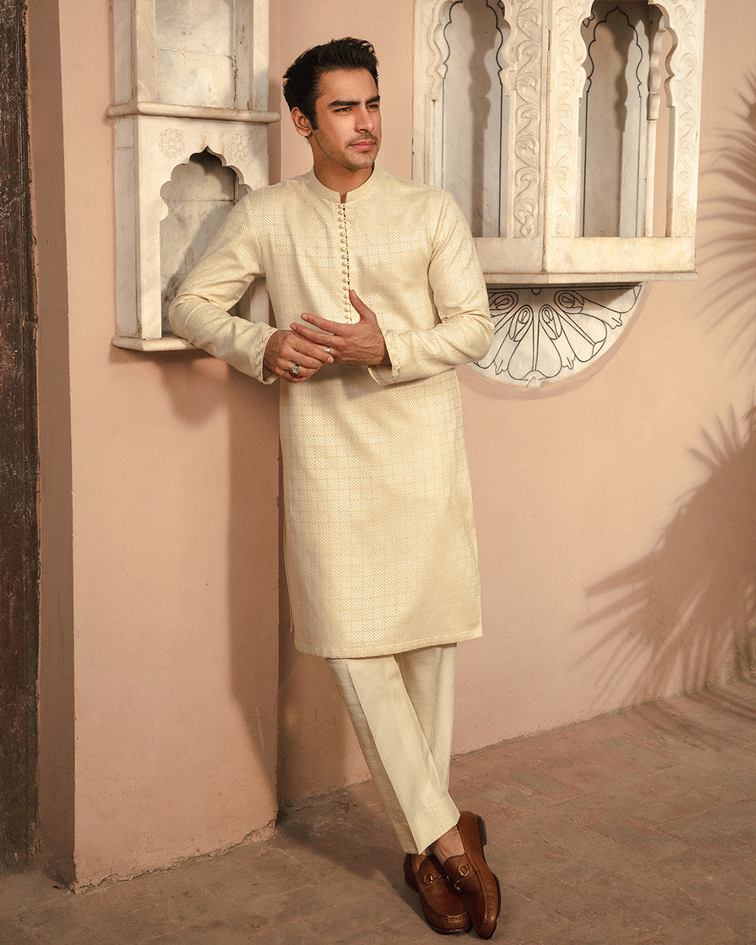 Off-White Embroidered Silk Waistcoat Kurta Set (3-Piece) - Image 4