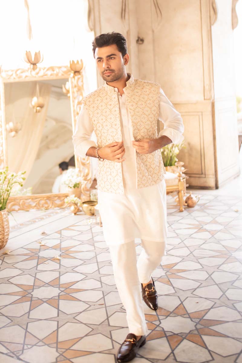 White Salma Sitara Raw Silk Waistcoat Kurta (3-Piece) - Image 8