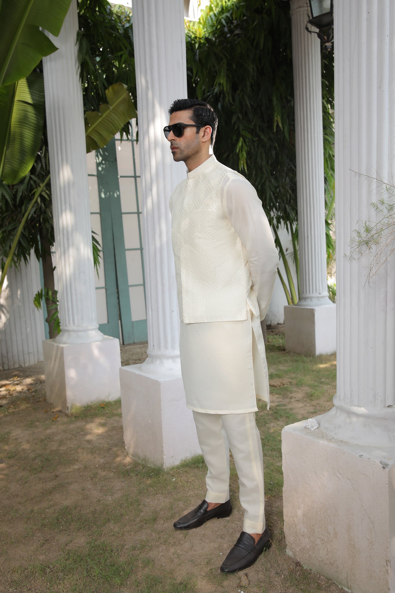 Ivory Geometric Embroidered Raw Silk Waistcoat Kurta (3-Piece) - Image 2