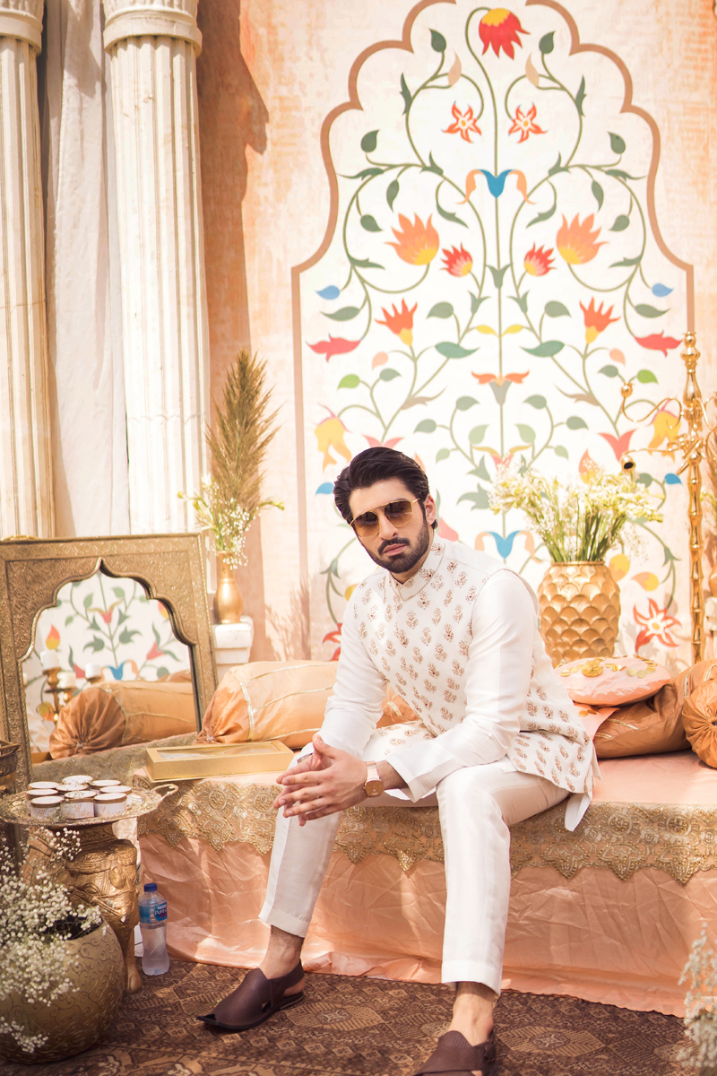 Ivory Embroidered Raw Silk Waistcoat Kurta (3-Piece) - Image 3