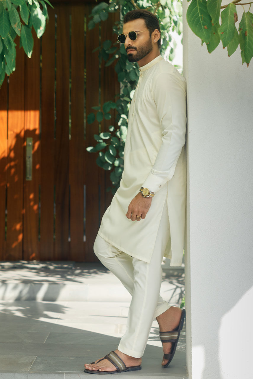 Off White Embroidered Raw Silk Waistcoat Kurta (3-Piece) - Image 4