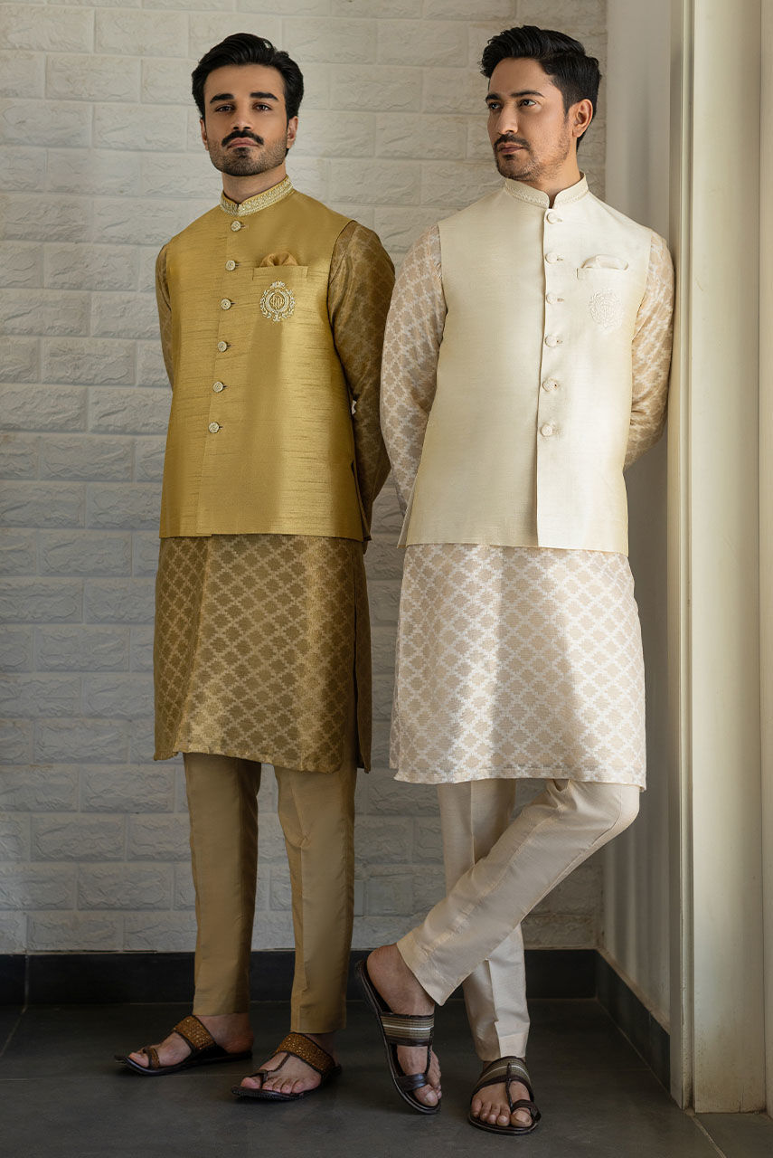 Ivory Aari Embroidered Raw Silk Waistcoat Kurta (3-Piece) - Image 6
