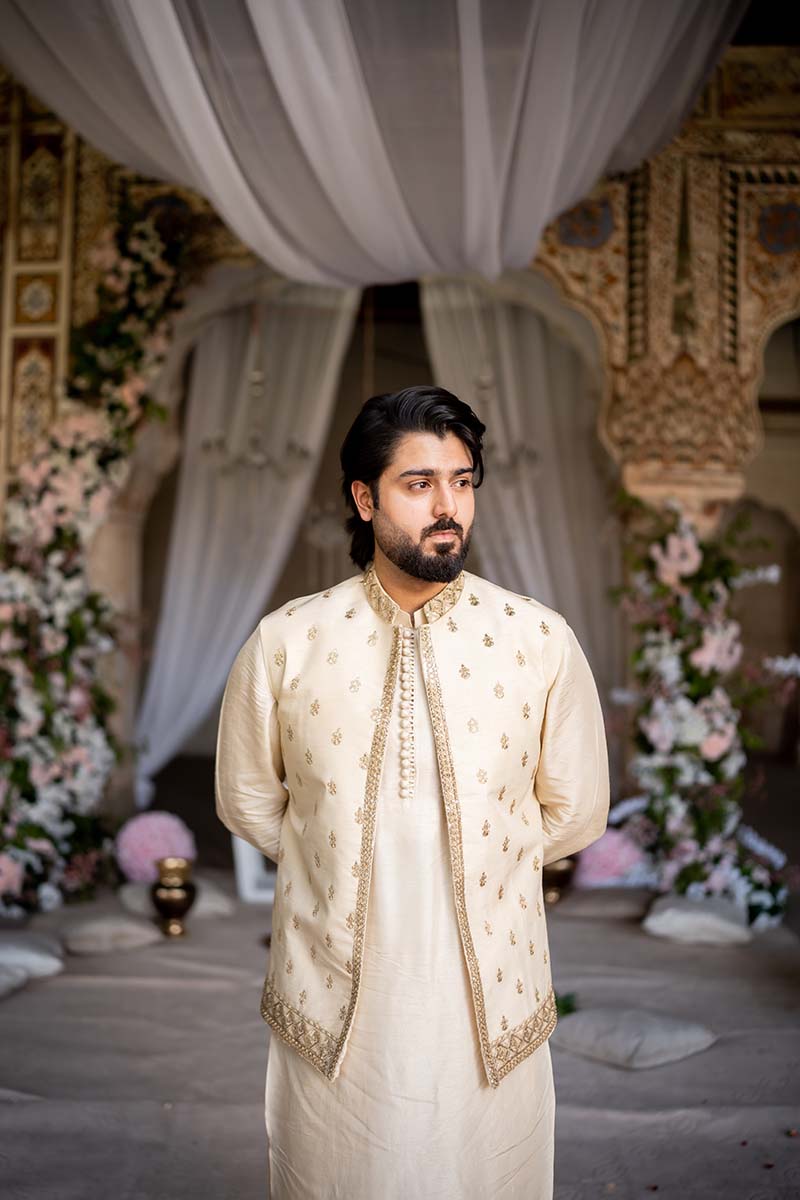 Off White Embroidered Raw Silk Waistcoat Kurta (3-Piece) - Image 1