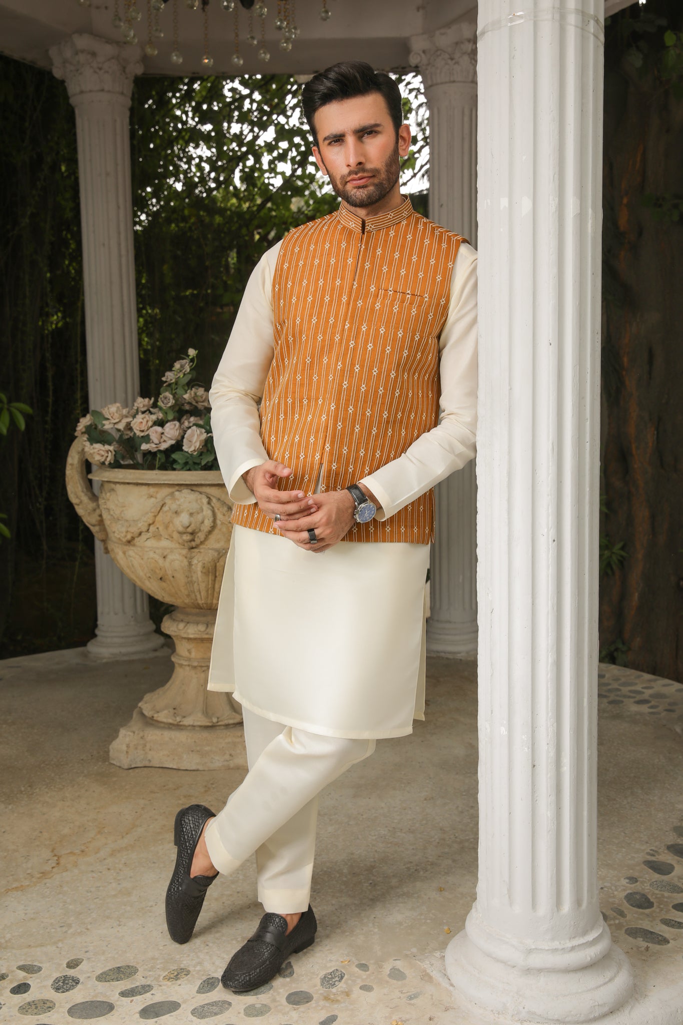 Off White Embroidered Raw Silk Waistcoat Kurta (3-Piece) - Image 2