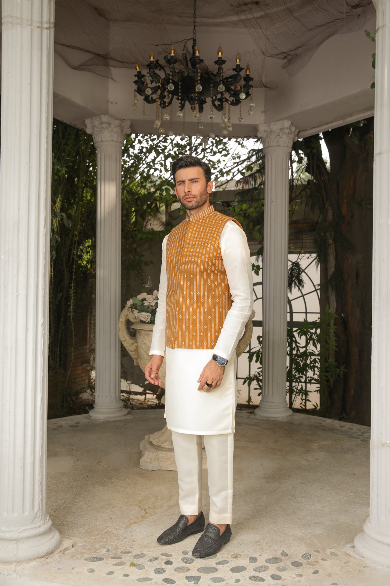 Off White Embroidered Raw Silk Waistcoat Kurta (3-Piece) - Image 3