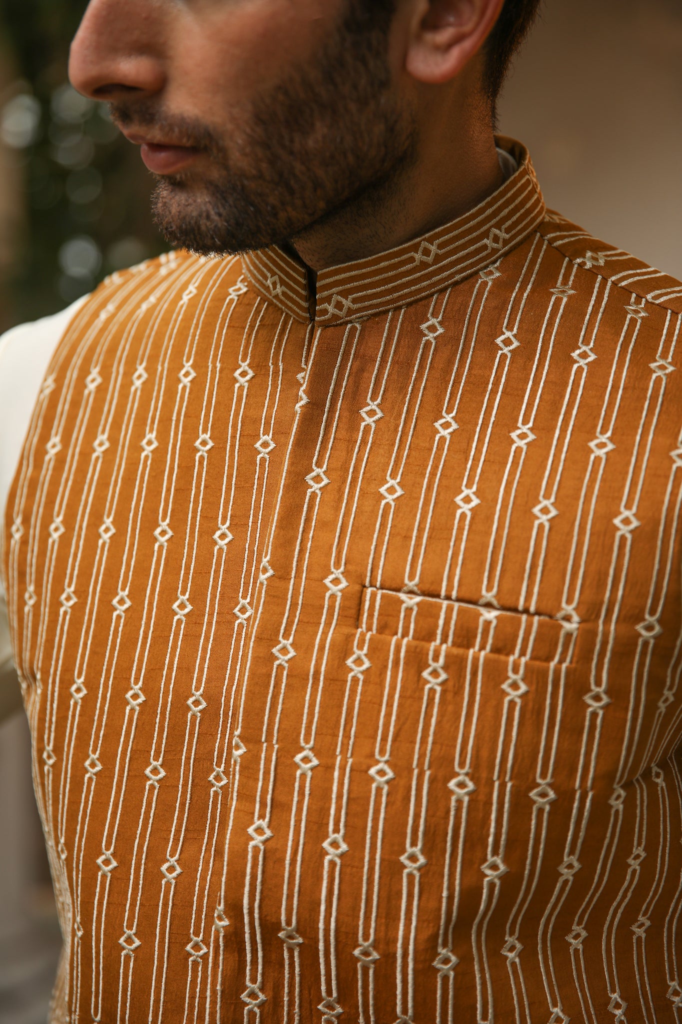 Off White Embroidered Raw Silk Waistcoat Kurta (3-Piece) - Image 5
