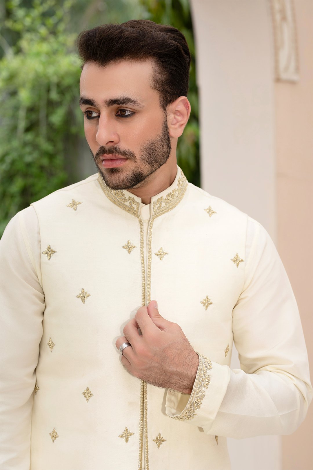 Ivory Ada Work Silk Waistcoat Kurta Set (3-Piece) - Image 4