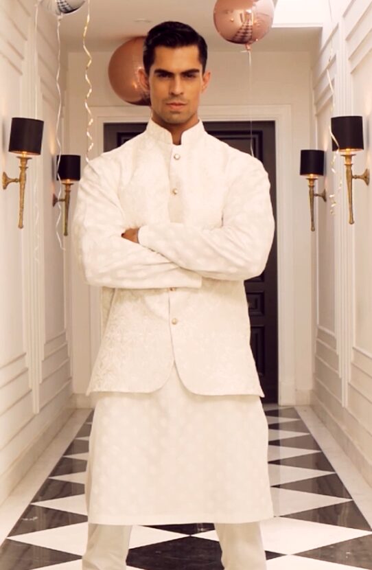 Ivory White Embroidered Silk-Blend Waistcoat Kurta (3-Piece) - Image 2