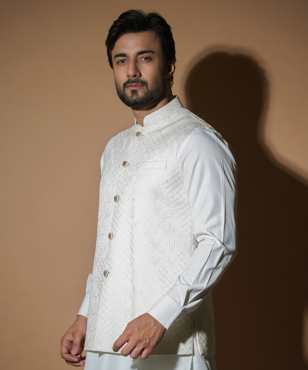 Off-White Geometric Embroidered Silk-Blend Waistcoat Kurta (3-Piece) - Image 6