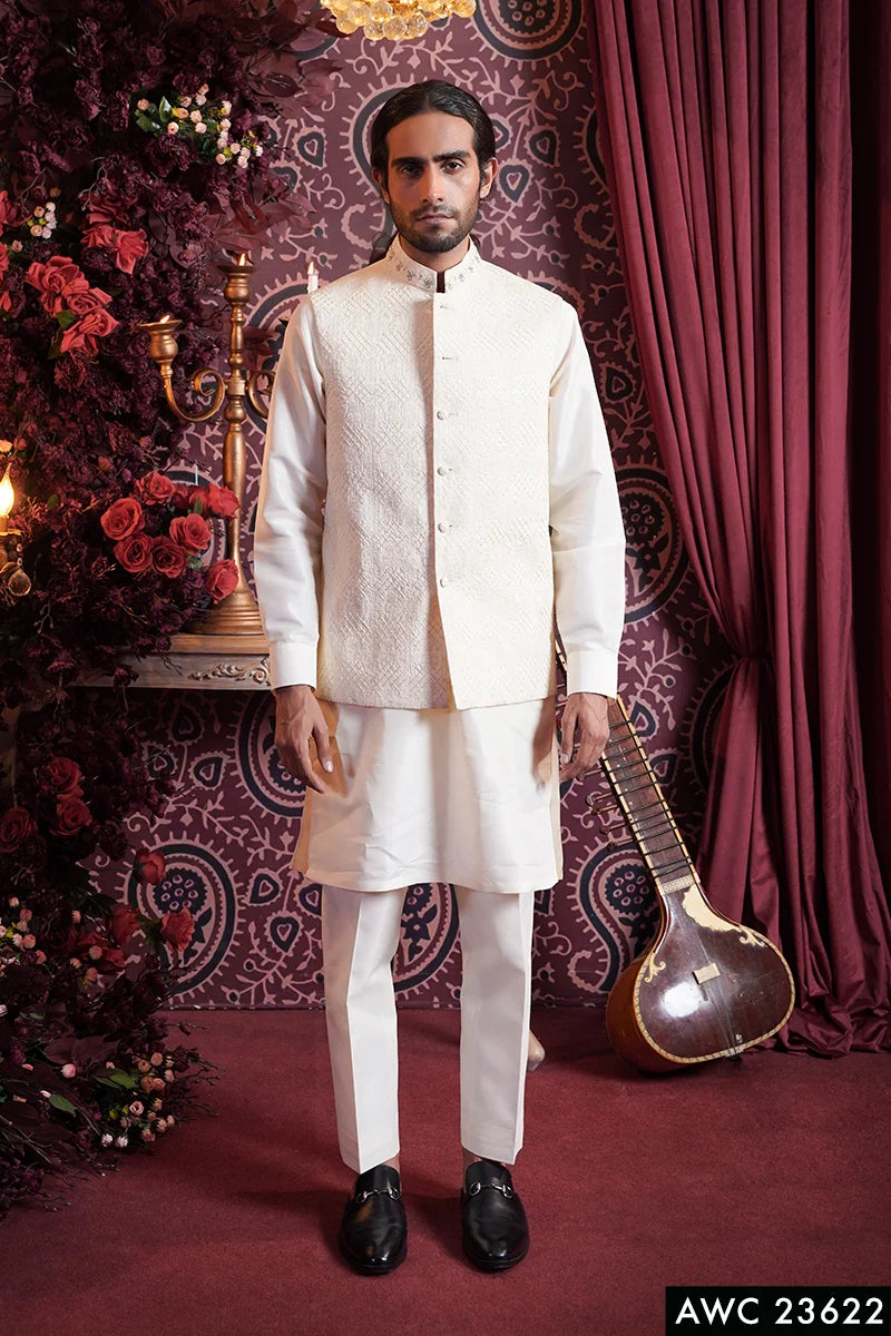 Off-White Naqshi Bethki Silk Waistcoat Kurta (3-Piece) - Image 1