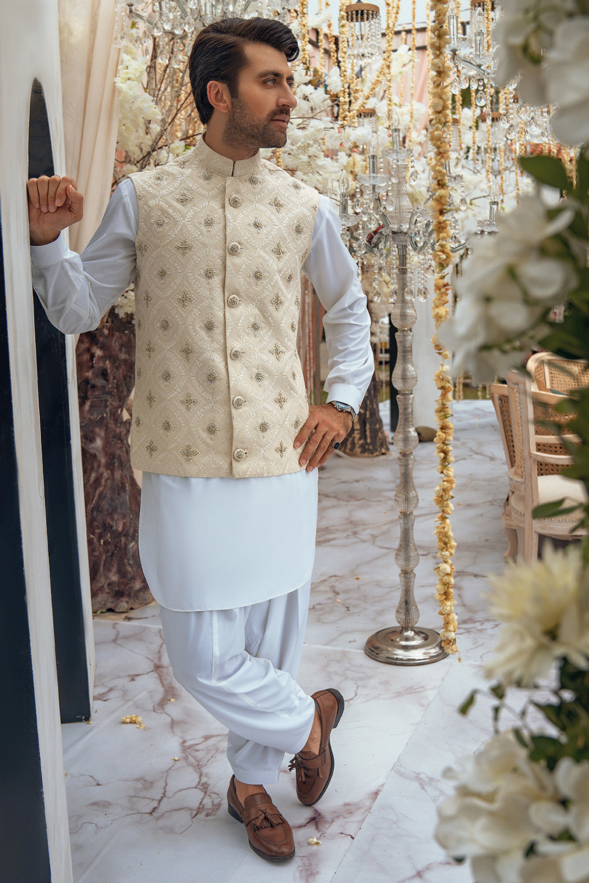 Ivory Zardozi Pure Silk Net Waistcoat Kurta (3-Piece) - Image 3