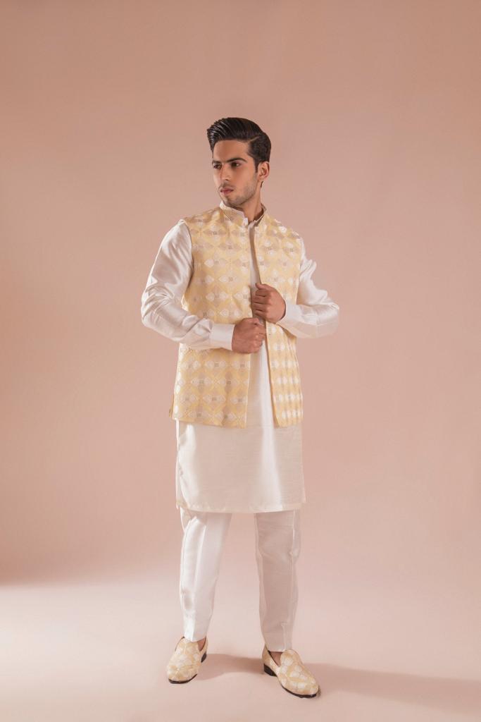 Off-White Embroidered Silk Waistcoat Kurta Set (3-Piece) - Image 3