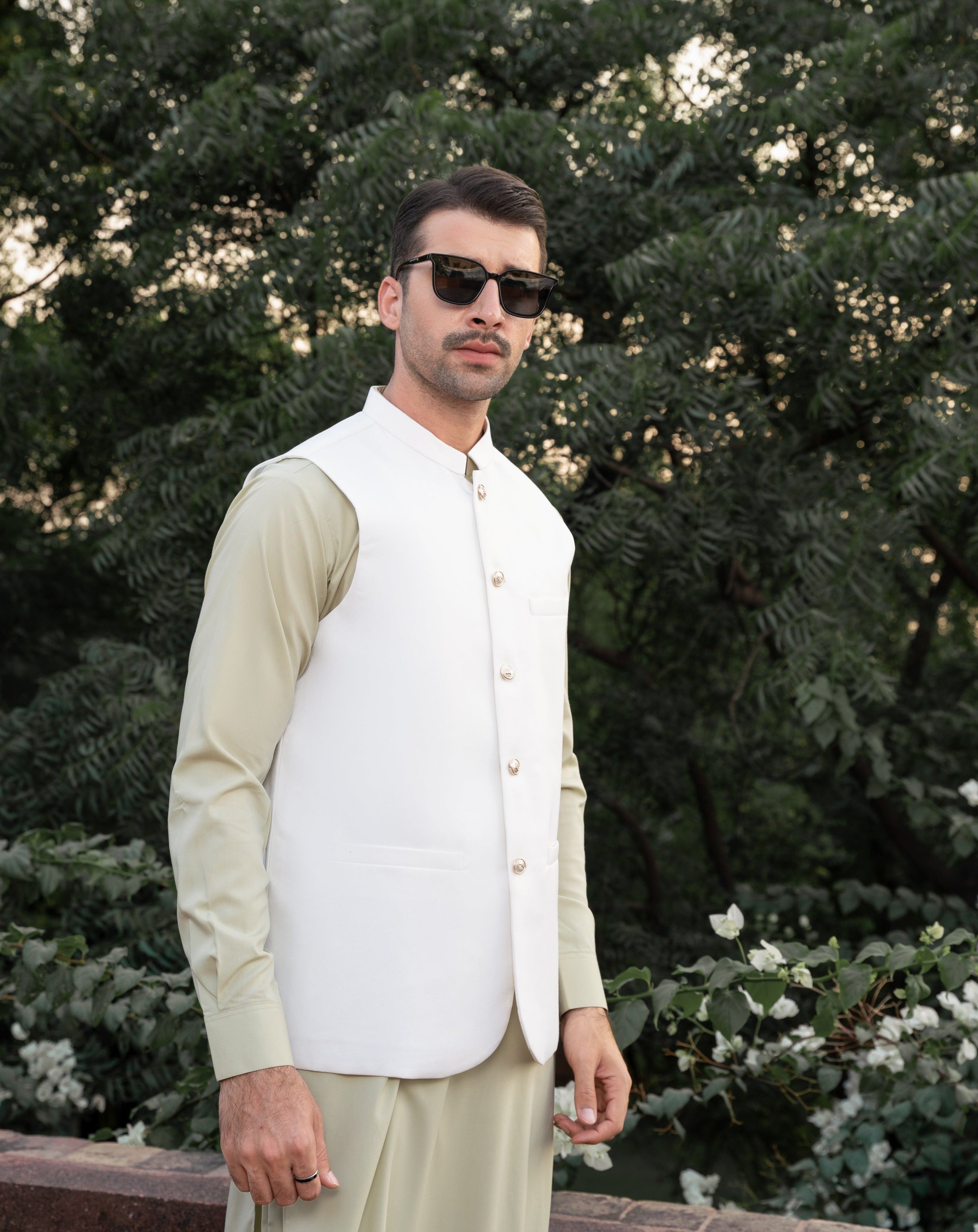 Off White Suiting Waistcoat with Mandarin Collar (1-Pc) - Image 3