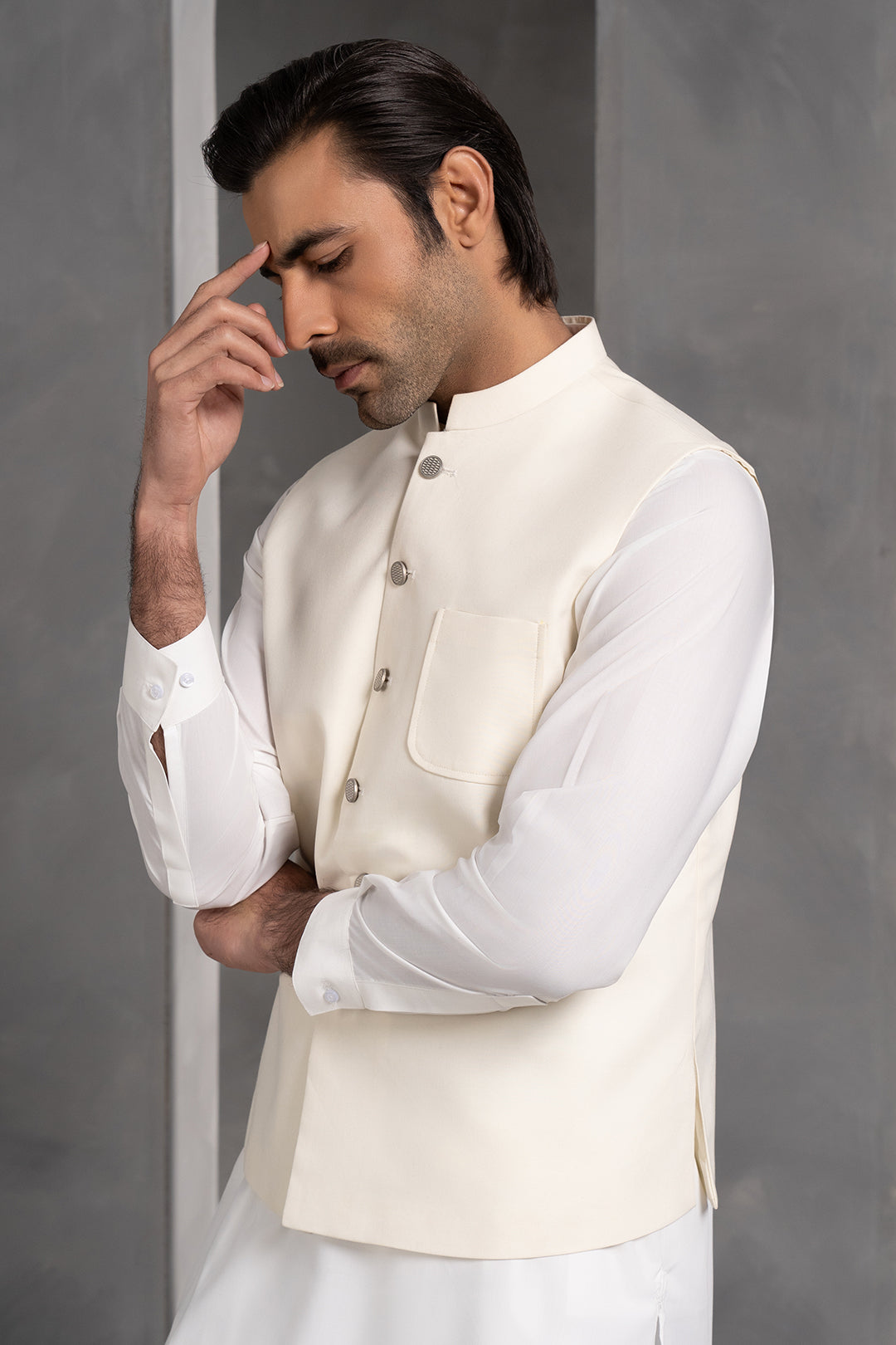 Off-White Suiting Fabric Men's Waistcoat (1-Pc) - Image 5