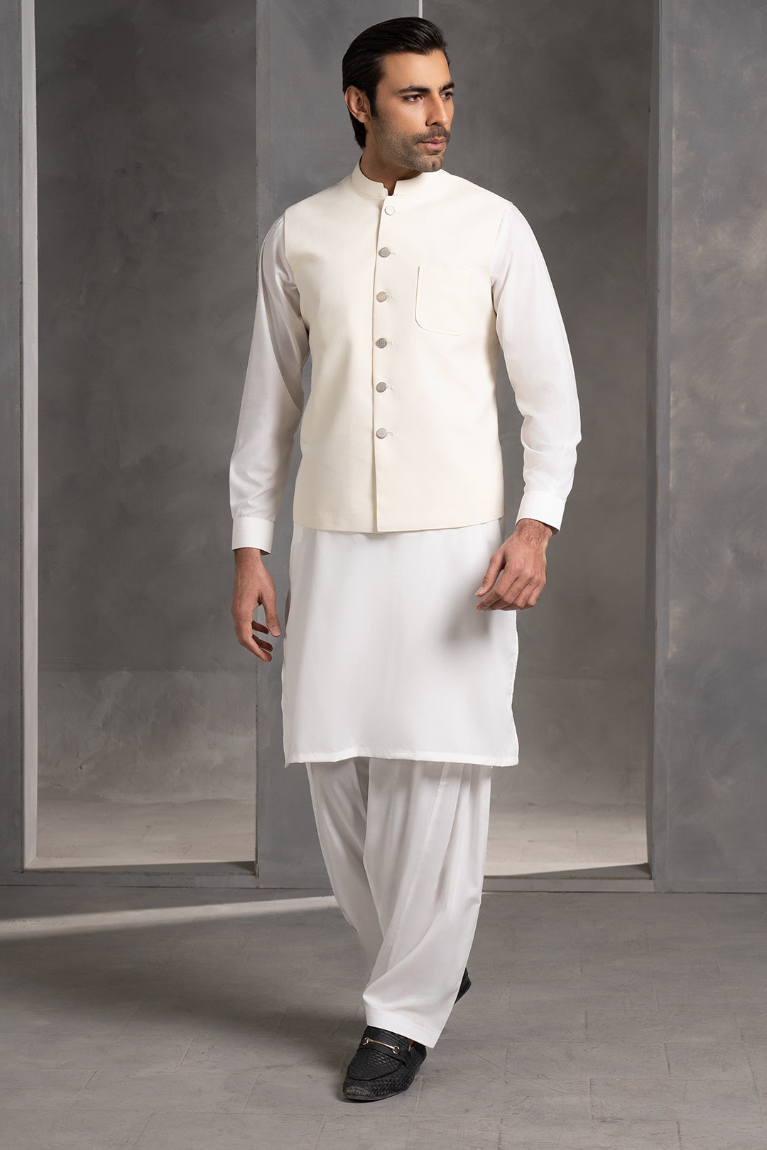 Off-White Suiting Fabric Men's Waistcoat (1-Pc) - Image 6