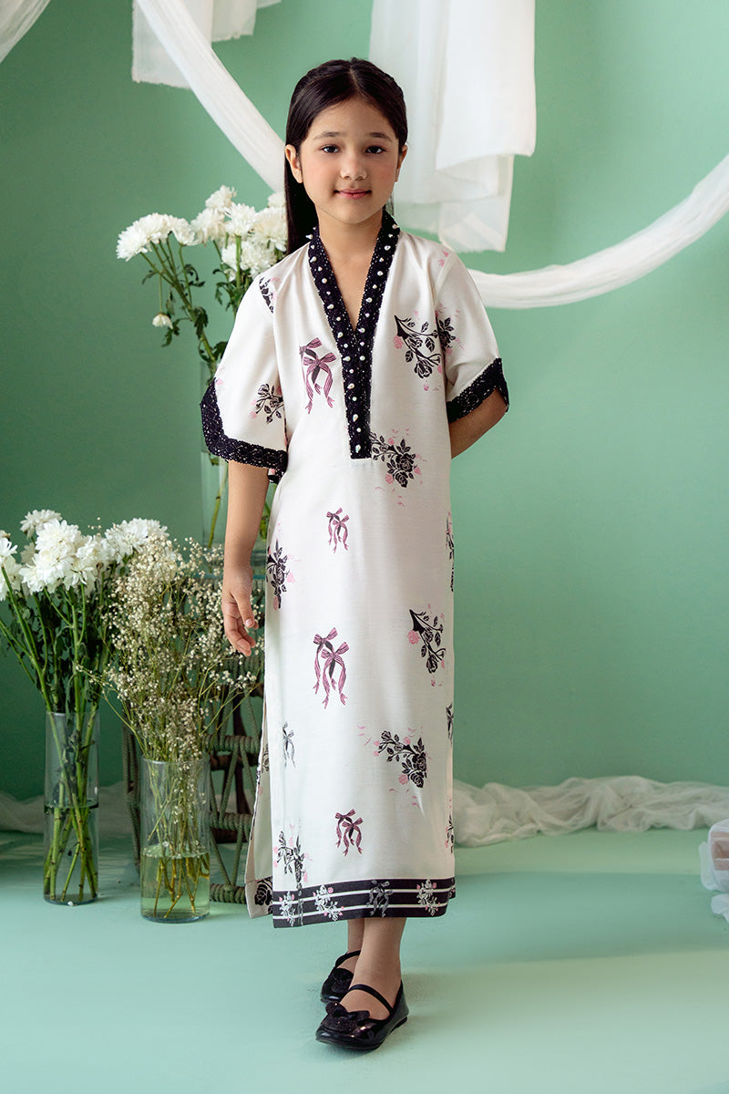 Pakistani Ivory Lace & Pearl Khadi Silk Kaftan (1-Pc) - Image 3