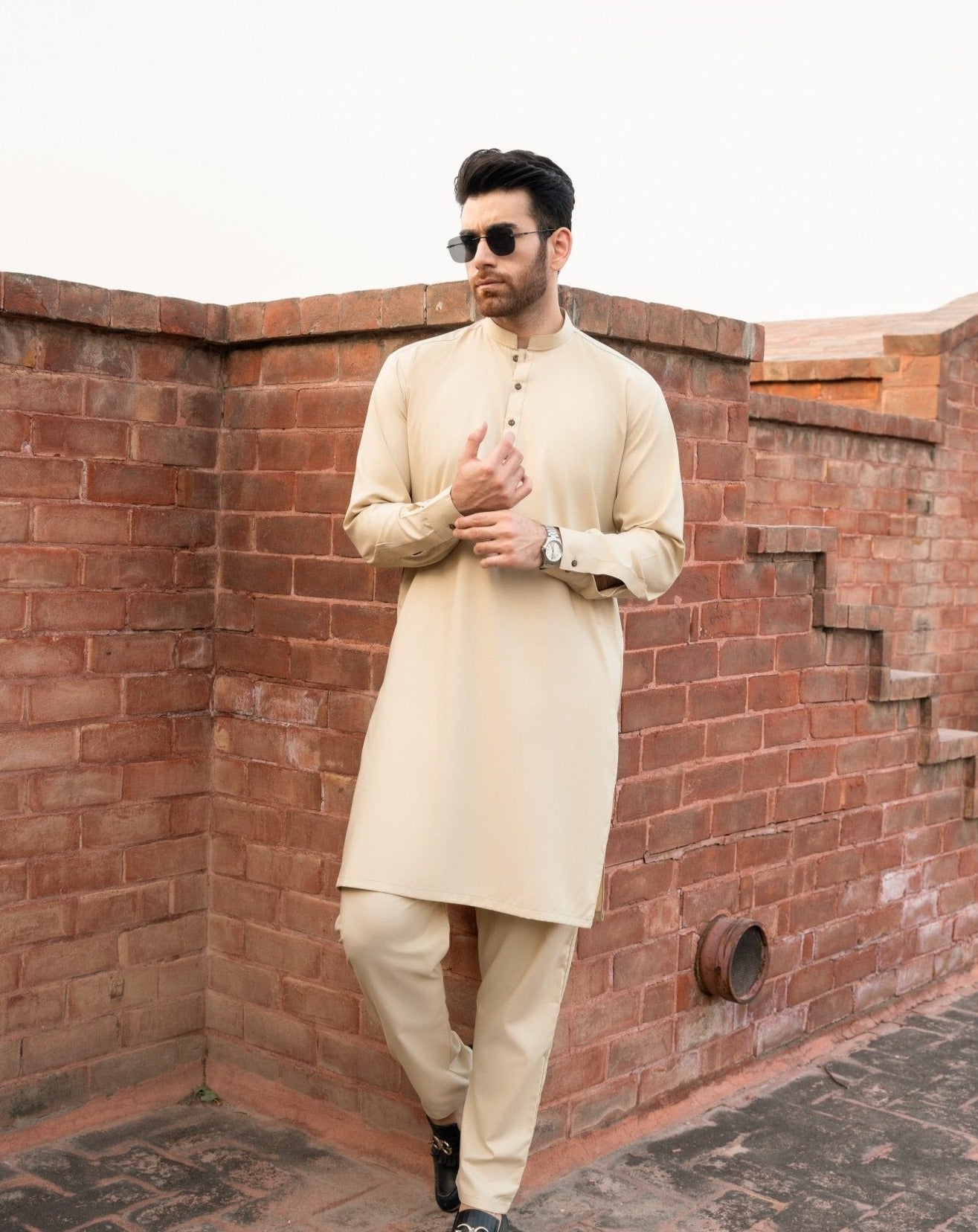 Ivory Plain Blended Fabric Kurta Pajama (2-Piece) - Image 1