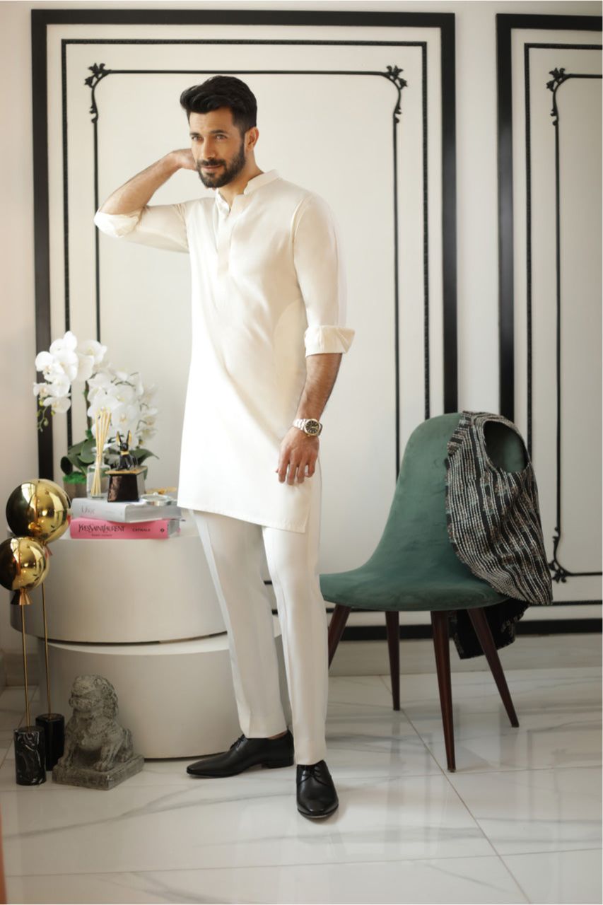 Off-White Boski Kurta Pajama Set (2-Piece) - Image 1