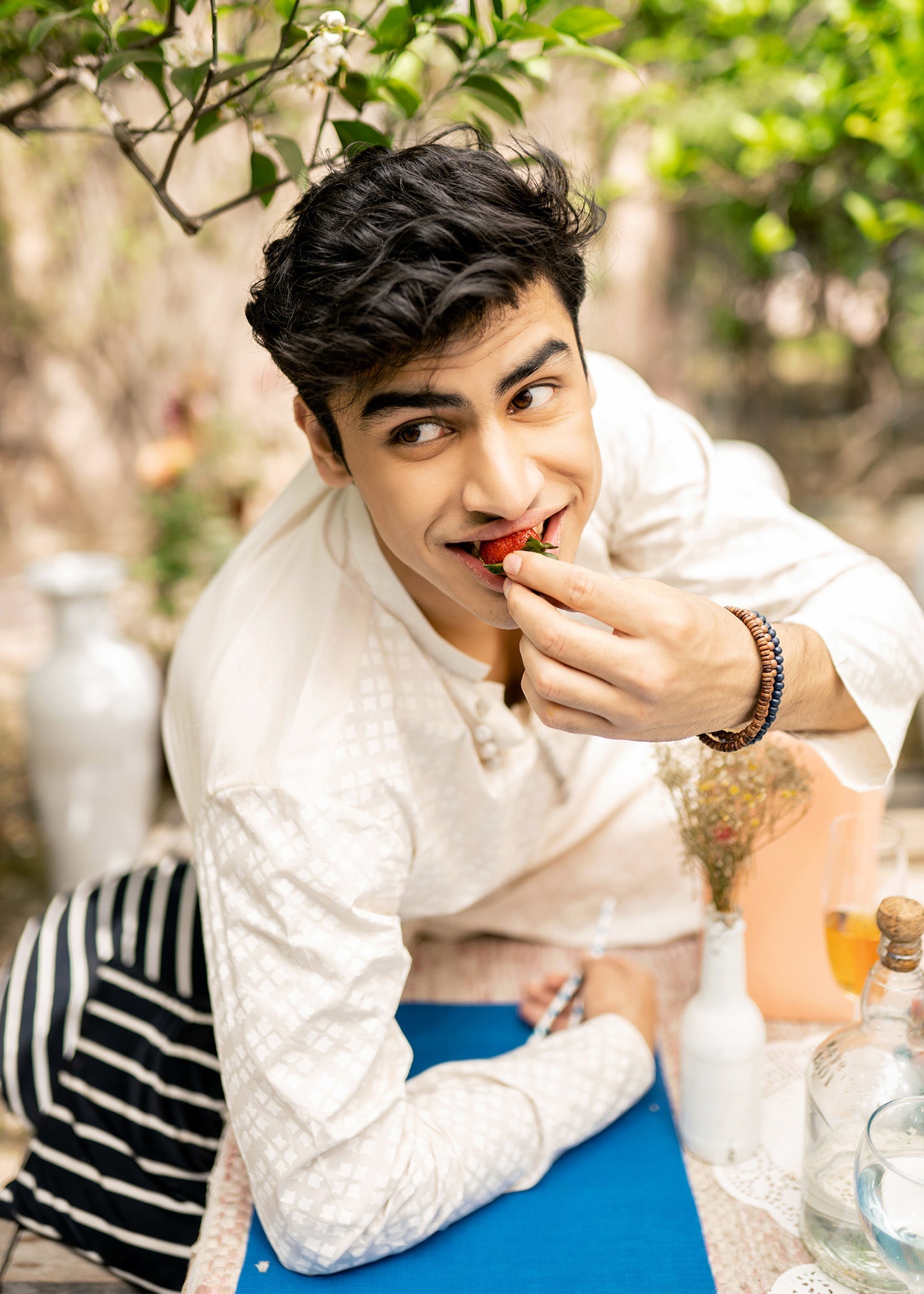 Off-White Printed Cotton Kurta Pajama (2-Piece) - Image 2