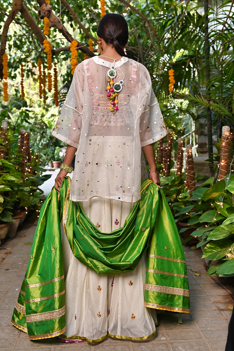 Pakistani Ivory Embroidered Organza Lehenga Set (3-Piece) - Image 2