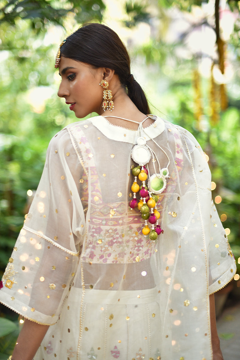 Pakistani Ivory Embroidered Organza Lehenga Set (3-Piece) - Image 4