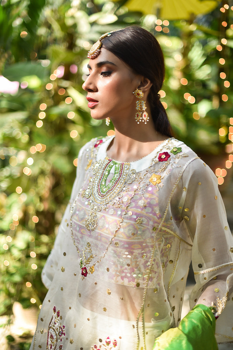 Pakistani Ivory Embroidered Organza Lehenga Set (3-Piece) - Image 5