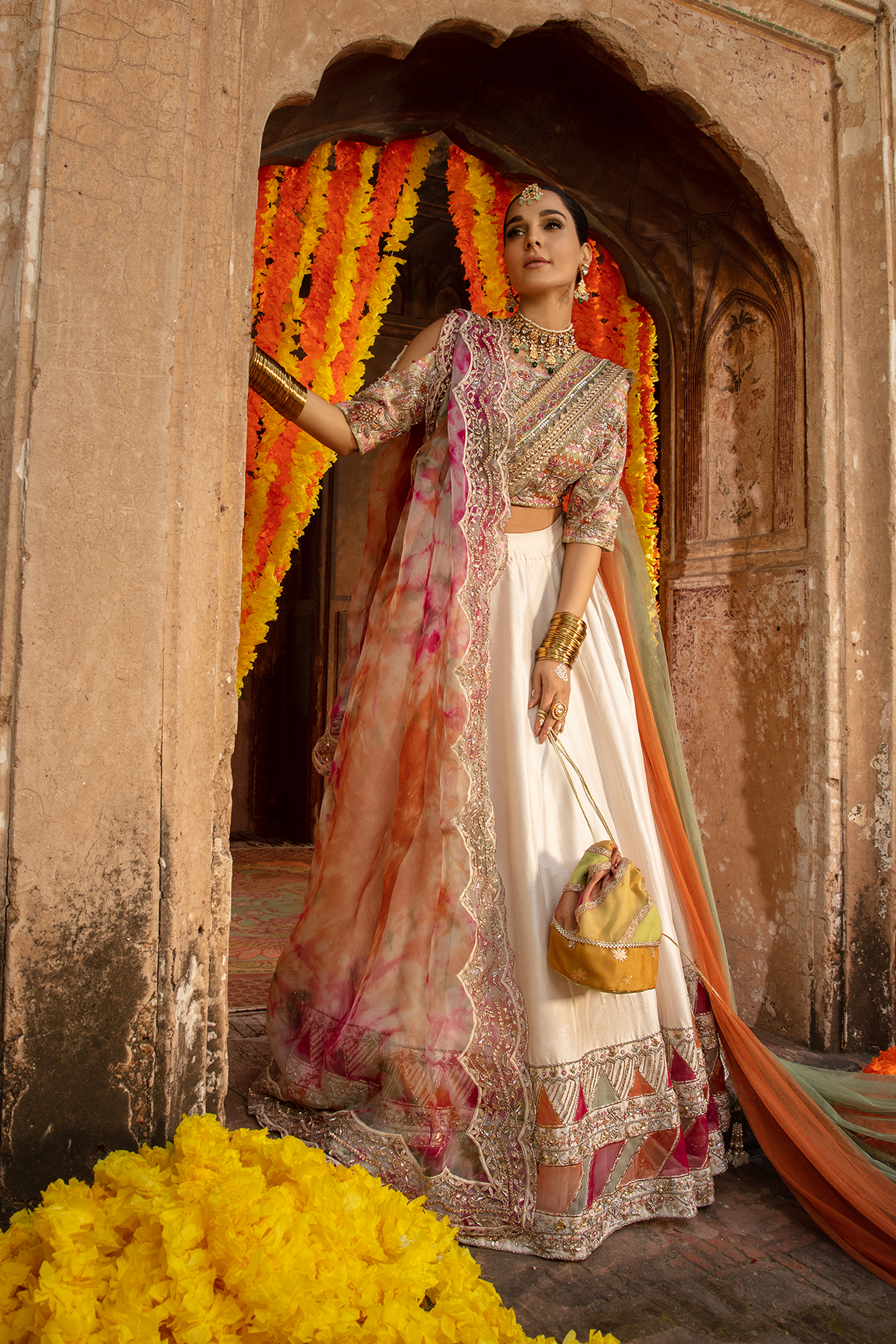 Off-White Embellished Raw Silk Lehnga Choli (3-Piece) - Image 4