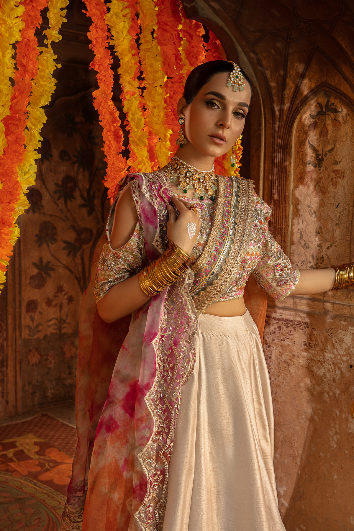 Off-White Embellished Raw Silk Lehnga Choli (3-Piece) - Image 6
