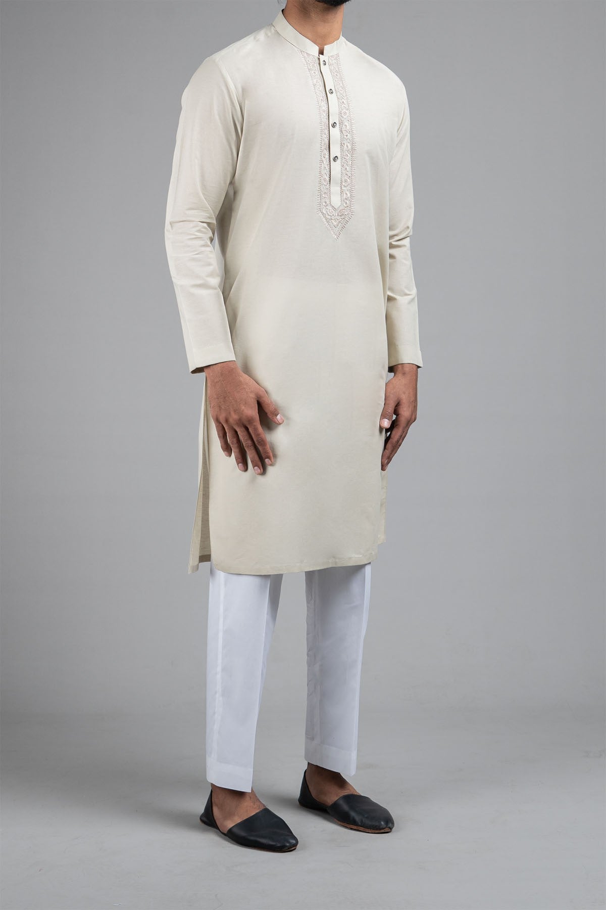 Off-White Embroidered Cotton Kurta (2-Piece) - Image 3